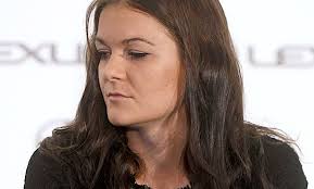 Agnieszka radwańska pochwaliła się w swoich mediach społecznościowych przygotowaniami do najnowszej sesji zdjęciowej. Agnieszka Radwanska Powiekszyla Usta Wyglada Jak Godlewska