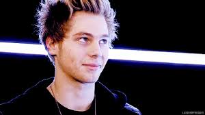 The best gifs are on giphy. 410 Luke Hemmings Gifs Ideas Luke Hemmings Luke 5sos