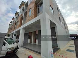 Specialize in promotion, frozen food and dairy. Taman Selayang Jaya