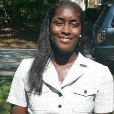 Amber Drayton's Instagram, Twitter & Facebook