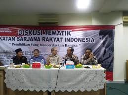 Pada masa kolonial belanda, hukum islam dilawankan dengan hukum adat sebagai teman dialog, sedangkan pada masa pasca kemerdekaan hukum islam disandingkan dengan hukum positif. Transformasi Guru Di Hari Guru Nasional Liranews Com