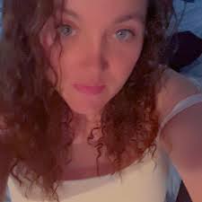 New to lees summit my family just moved into woodland shores. My daughter  was asking me about the neighborhood pool specifically the hottub we were  unsure if the hottub is open yet