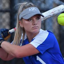 Medfield's Kaelyn Larkin repeats as A Shot For Life Softball Home Run Derby  champ