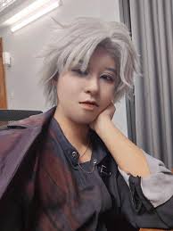 Sylus questioned everything in his wardrobe today