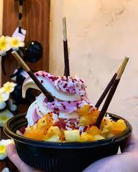 The Tropical Hideaway Has Officially Opened In Adventureland I Ve Tried Everything On The Menu And It S One Of My New Favorit Food Disneyland Food Disney Food