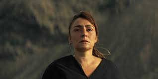 His boss offers to fund the filming of it. Un Nuevo Caso Para La Jueza Candela Montes En La Segunda Temporada De Hierro La Web Del Entretenimiento En El Genero Fantastico
