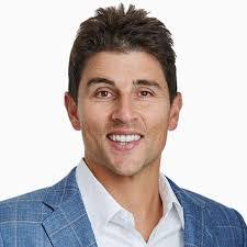 Adam Siegman's Instagram, Twitter & Facebook