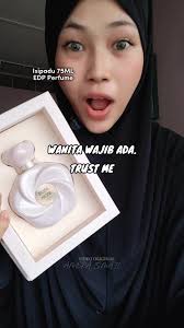 Seriously, korang wajib try rose noir ni. Sumpah memang wangi giler!  Tolonglah try.. SUSAH YE NAK DAPATKAN PERFUME NI. KENA BATTLE TAU!!  #rosenoir #perfume #perfumetiktok