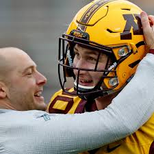 Gophers spring game: Tanner Morgan ahead at quarterback; Tyler Johnson  steps up