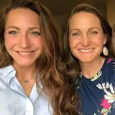 Warning about fake social media accounts