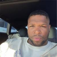 Kenneth Nieves's Instagram, Twitter & Facebook