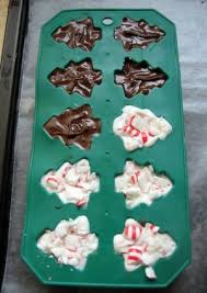 How do i use silicone molds with chocolate? Using Silicone Ice Cube Mold For Peppermint Bark And Chocolate Candy Chocolate Candy Recipes Candy Molds Recipes Christmas Chocolate