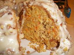 Guest Post: Carrot Cake from Laura of Paper Eudaimonia -