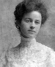 Desiree Delay's Instagram, Twitter & Facebook