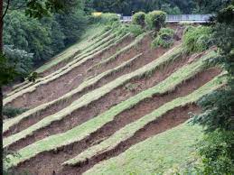 Damm droht weiter zu brechen. Hkfpi8snswh5ym