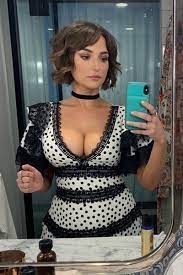 Milana Vayntrub | Beautiful celebrities, Celebrities female, Curvy  celebrities