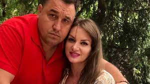 Petronel Corduneanu și Alina Filip construiesc un bloc de locuințe în  centrul Iașului, în apropiere de Colegiul „Octav Băncilă”! Fostul prefect a  fost dus la notariat să semneze acordul