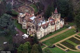 Friar Park George Harrison S Oxfordshire Property Mansions Celebrity Mansions George Harrison