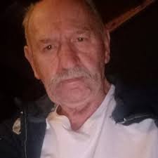 アンジェリーナ・ジョリーが第15回知事賞でノックス・ジョリー・ピットと母息子デートナイト。 ❤️ もっと写真を見る 🔗:  extratv.com/photos/2024/11/17/15th-governors-awards-red-carpet