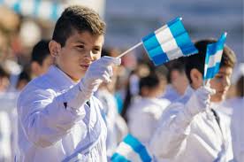 Niños viven con gran fervor el día de la bandera. Realizaran Un Concurso De Dibujo Para Ninos Por El Dia De La Bandera