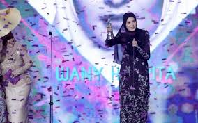 Anugerah bintang popular bh (#abpbh31) berlangsung dengan meriah pada 7 oktober 2018. Senarai Penuh Keputusan Anugerah Bintang Popular Berita Harian Abpbh 31 2018