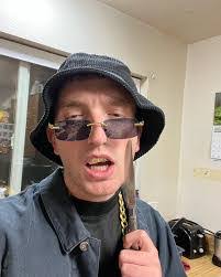 Josh Moats's Instagram, Twitter & Facebook