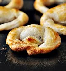 Chocolate Croissants From Nigella Lawson Tastebudladies Croissants Sweetconfecti Nigella Lawson Recipes Chocolate Croissant Nigella Lawson Recipes Chocolate
