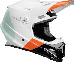 2 best cheap motorcycle helmet. Motocross Helmet Guide Safety Sizing Tech Explained