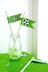 Maybe you would like to learn more about one of these? Diy Fussball Deko Selber Machen Familicious Fussball Deko Kindergeburtstag Fussball Fussball Geburtstag