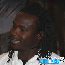 Cầu thủ bóng đá Carlyle Mitchell