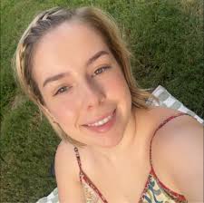 Ariel Mora (@dannaarielwalker) • Facebook