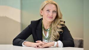 Urmatoarea criza economică şi financiară este după colţ, de aceea am întrebat câţiva specialişti ce trebuie să facem publicat în categoria d'ale anielei, telenovela vietii, etichetat cand vine urmatoarea criza, urmatoarea criza economica in romania, urmatoarea criza mondiala pe 16/09/2019 de aniela. Ghid De Supravietuire Ce Pot Face Afacerile Din Romania Ca Sa Evite Criza Economica De Dupa Pandemia Covid 19 Doingbusiness Ro