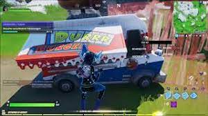 What great lengths will they go i was in the 100 thieves office and we decided to go on an adventure. Fortnite Besuche Verschiedene Imbisswagen Fundorte Toxic Herausforderung