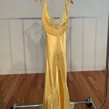 Kate hudson yellow dress in how to lose a guy in 10 days. Best Deals For Yellow Dress In How To Lose A Guy Poshmark