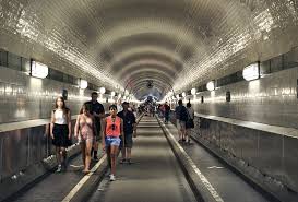 Old elbe tunnel or st. Alter St Pauli Elbtunnel Blindbild