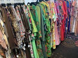 We're talking apparel and shoes for all sizes and ages, housewares from everyday dishes to fine china, accessories, books. The Best Las Vegas Thrift Stores Vintage Clothing Stores Tf