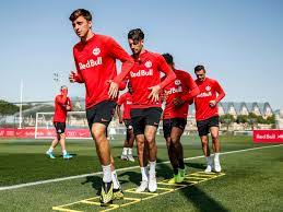 Check spelling or type a new query. Trainingsstart Red Bull Salzburg Gibt Termin Und Ablauf Bekannt Bundesliga Ligaportal