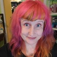 Keri Bean's Instagram, Twitter & Facebook