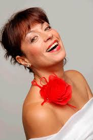 Marea actriță adriana trandafir a recunoscut la ce gest a recurs în timpul facultății pentru a avea câțiva bănuți. Adriana Trandafir MÄƒrturisiri Din Spatele VieÈ›ii De Actor Umorul A Fost Medicamentul Meu Salvator In Multe SituaÈ›ii Vedete Avantaje Ro De 20 De Ani Pretuieste Femei Ca Tine