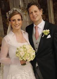 Hochzeit Adelshochzeit In Potsdam Konigliche Hochzeitskleider Brautkleid Prinzessin Royale Hochzeiten