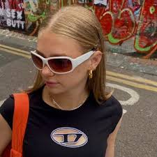 🪩Kate Cronin (@luxebykate)