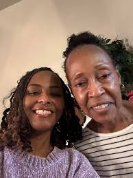 LisaBeth Willis (@lisabethwillis) · Instagram photos and Reels