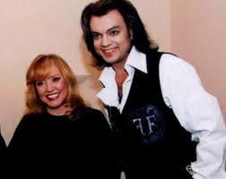 Алла пугачева появилась на свет в москве 15 апреля 1949 года. Alla Pugacheva Biografiya Foto Pesni Lichnaya Zhizn Pevicy Biography Life