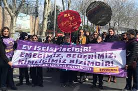 Çift, yaz için hazırlıklara başladı. Seren Serengil In Darp Ettigi Ev Iscisi Gulnoza Mamotova Yalniz Degildir Ekmek Ve Gul