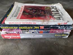 Bercakap dengan jin musim 2. Tuju Buku Status Semasa Dah Laku Kombo Karya Seram Tamar Jalis Buku Terpakai Kondisi Uzur Sikit Ada Kesan Conteng Bekas Kena Air Masih Boleh Dibaca Dan Cukup Muka Surat 1 Gadis