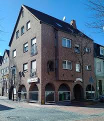 Wohnung zur miete in baesweiler. 3 Zimmer Wohnung Zu Vermieten Kirchstrasse 25 52499 Baesweiler Aachen Kreis Mapio Net