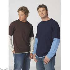 Wearing A T Shirt Over A Long Sleeve Shirt Long Sleeve Tshirt Men Long Sleeve Shirts Short Sleeve Tshirt Is it okay to leave a collared shirt with a slight tail untucked (like in this picture)? t shirt over a long sleeve shirt