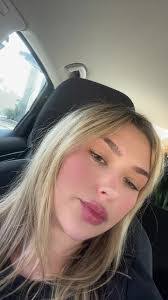 Desirae Barnes's Instagram, Twitter & Facebook