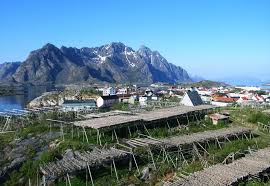 It is located on several small islands off the southern coast of the large island of austvågøya in the lofoten archipelago. Lofoten Islands Norway From Henningsvaer Not A Bad View Eh