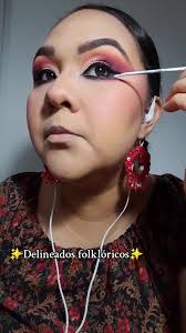 Respuesta a @xochkatzen Un poquito del proceso de como hacer un delineado  folklórico, una de tantas maneras de hacerlo🥰❤️ #makeuptutorial #makeup  #maquillajefolklorico #maquillaje #maquillajeescenico ...